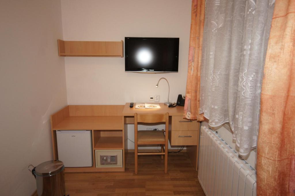 Hotel Garni Rambousek Prague Room photo