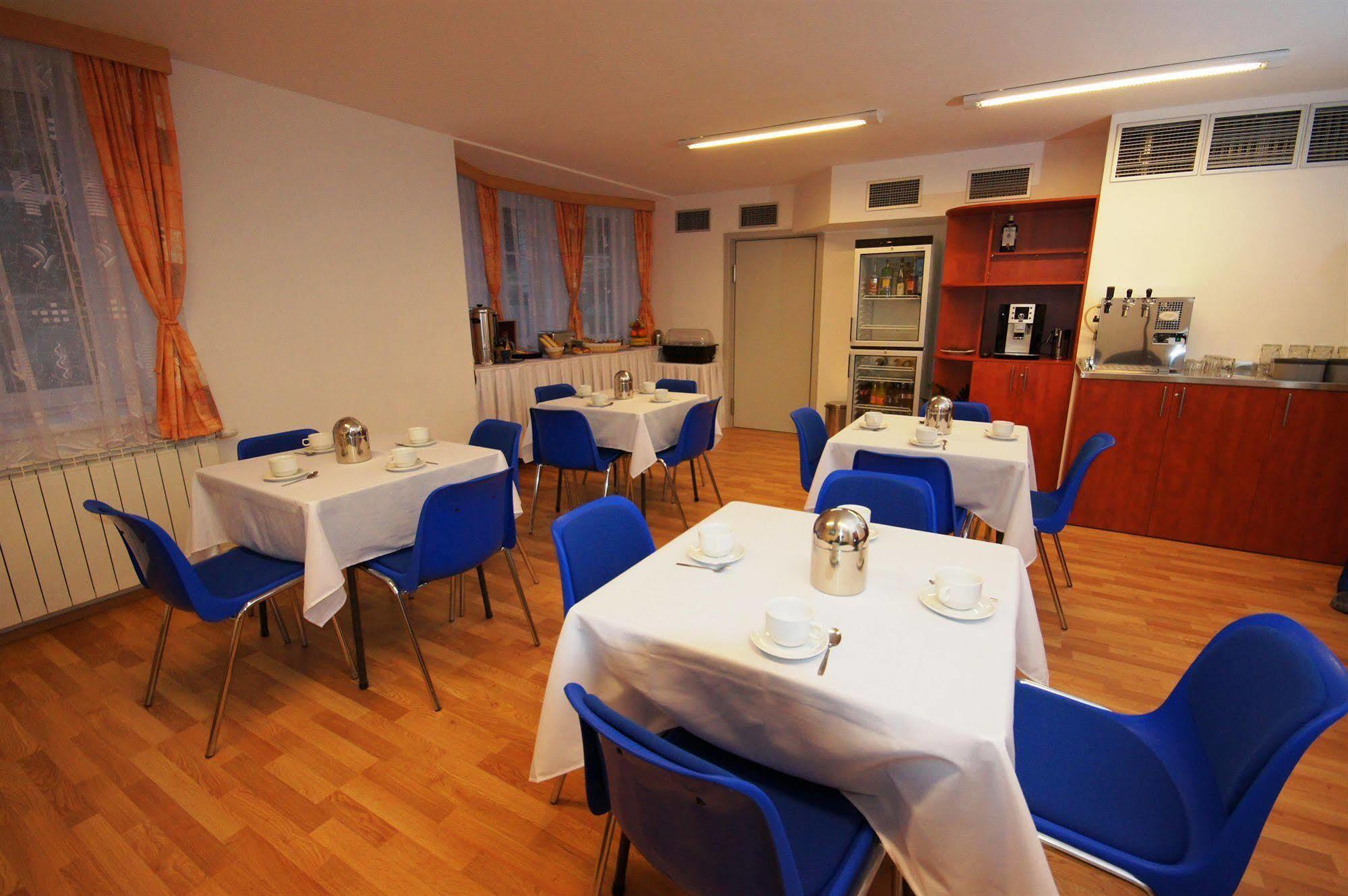 Hotel Garni Rambousek Prague Exterior photo
